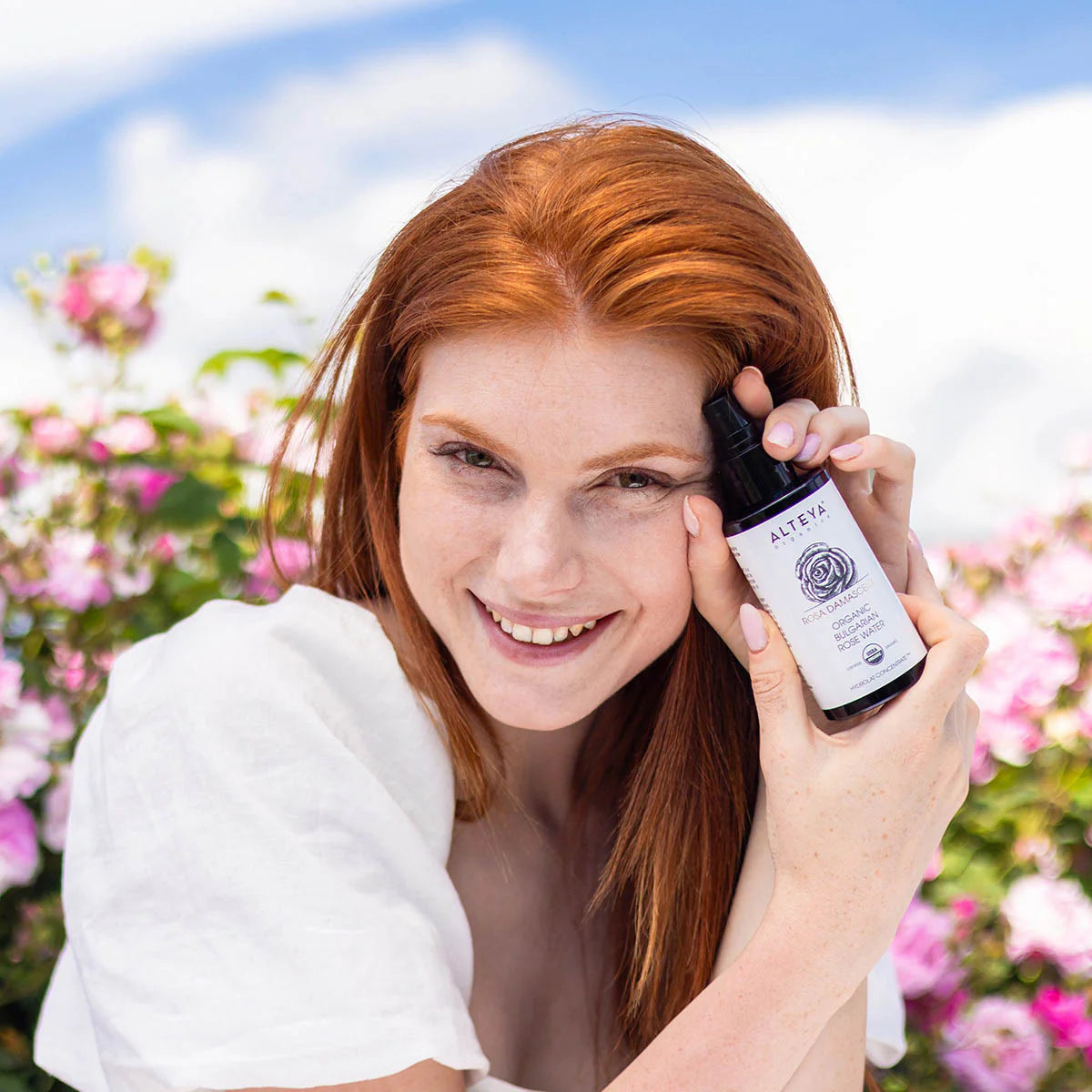DAMASCENA ROSE WATER VIOLET GLASS SPRAY BOTTLE