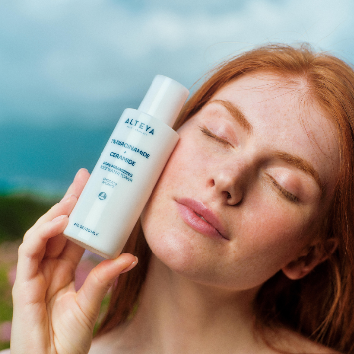 PORE MINIMIZING ROSE WATER TONER (7% NIACINAMIDE + CERAMIDE)
